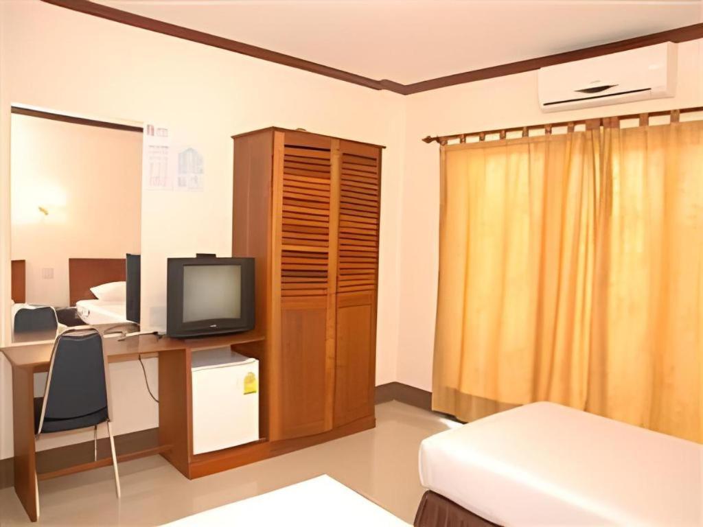 Chaleunehoung Hotel Vientiane Bagian luar foto