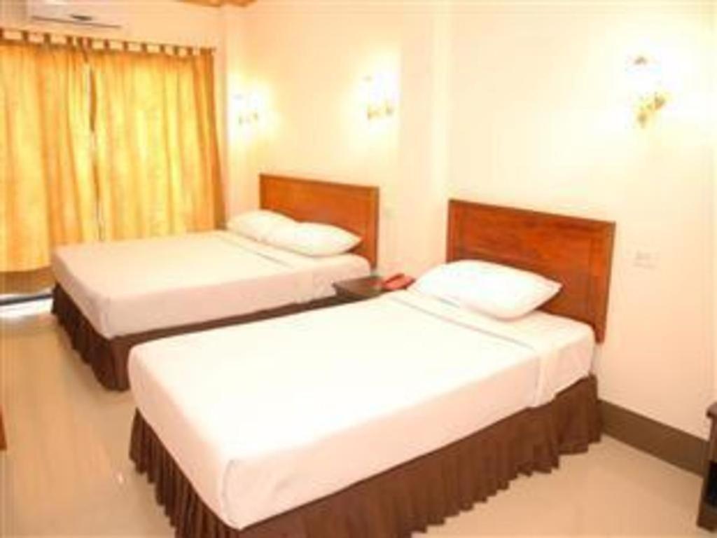 Chaleunehoung Hotel Vientiane Bagian luar foto
