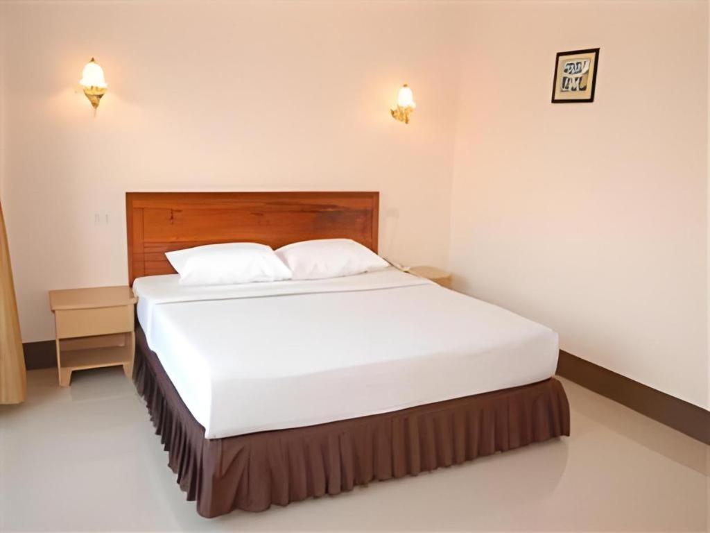 Chaleunehoung Hotel Vientiane Bagian luar foto
